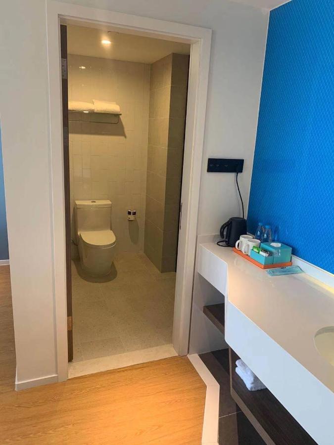 Holiday Inn Express Shanghai Baoyang By Ihg מראה חיצוני תמונה