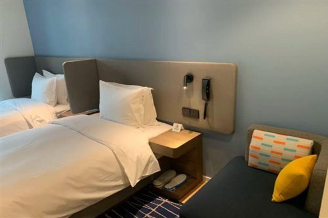 Holiday Inn Express Shanghai Baoyang By Ihg מראה חיצוני תמונה